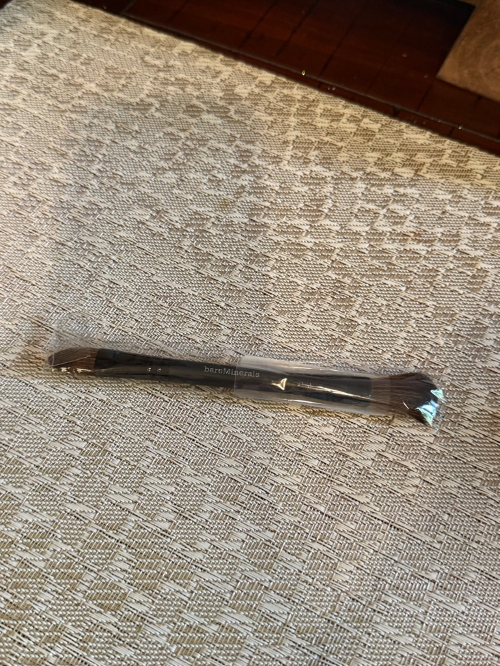 Bare minerals double ended conceal and blend brush NEW